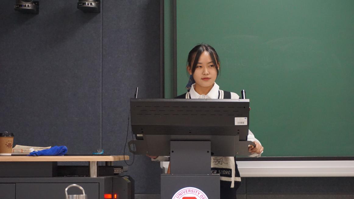 7FBC5C47-B88C-49AF-868F-FB63D5DB3E7A